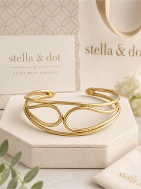 Stella & Dot Gold Tone Open Cuff Bracelet